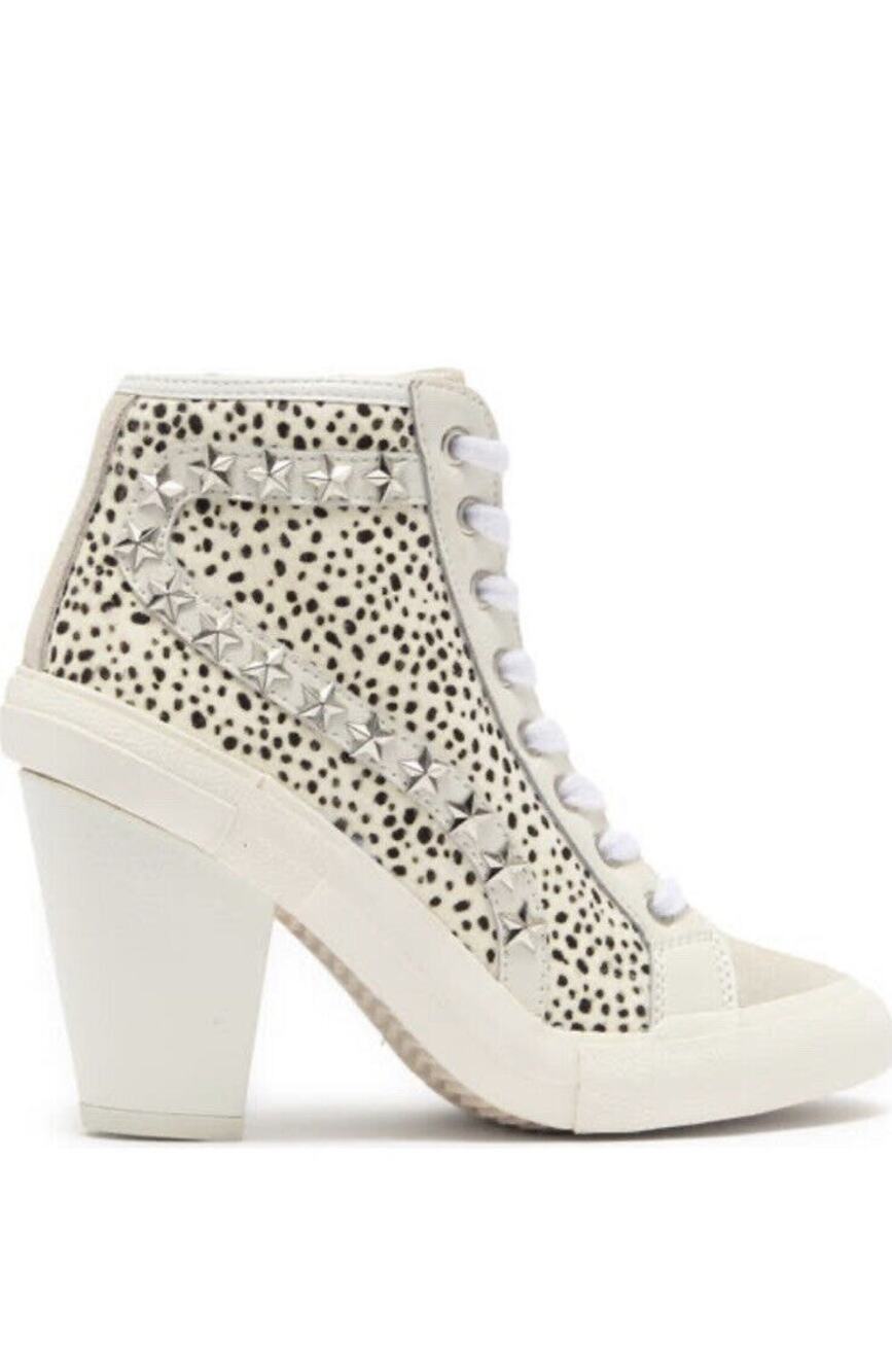 Vintage Havana Womens Wild Chita Remiee Boot Size 10 White Studded Snakeskin EUC